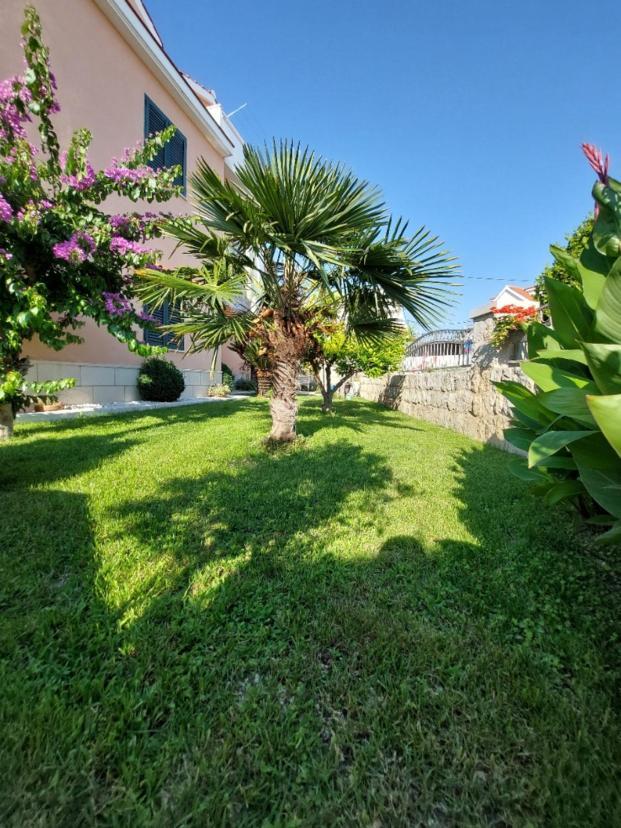 Apartments Maris Vranjic Exterior photo